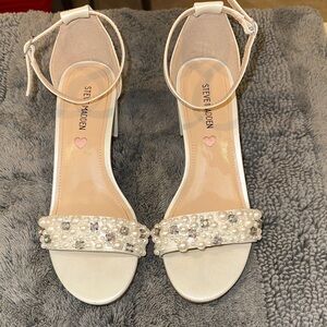 Steve Madden Cream Pearl Embellished Heels